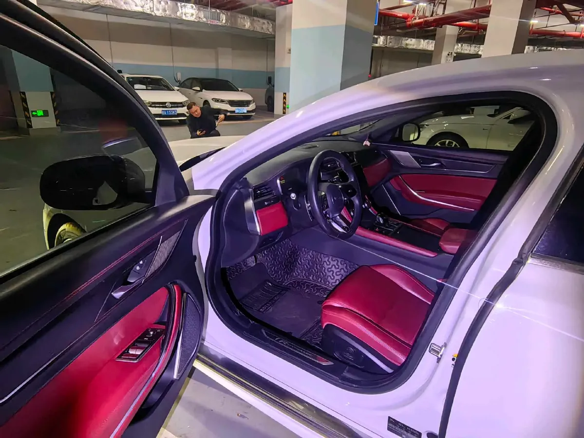 2021 Jaguar XFL 2.0T 250HP L4 8AT,autocango,china used car exporter,china ev exporter,chinese used car exporter,chinese used ev exporter