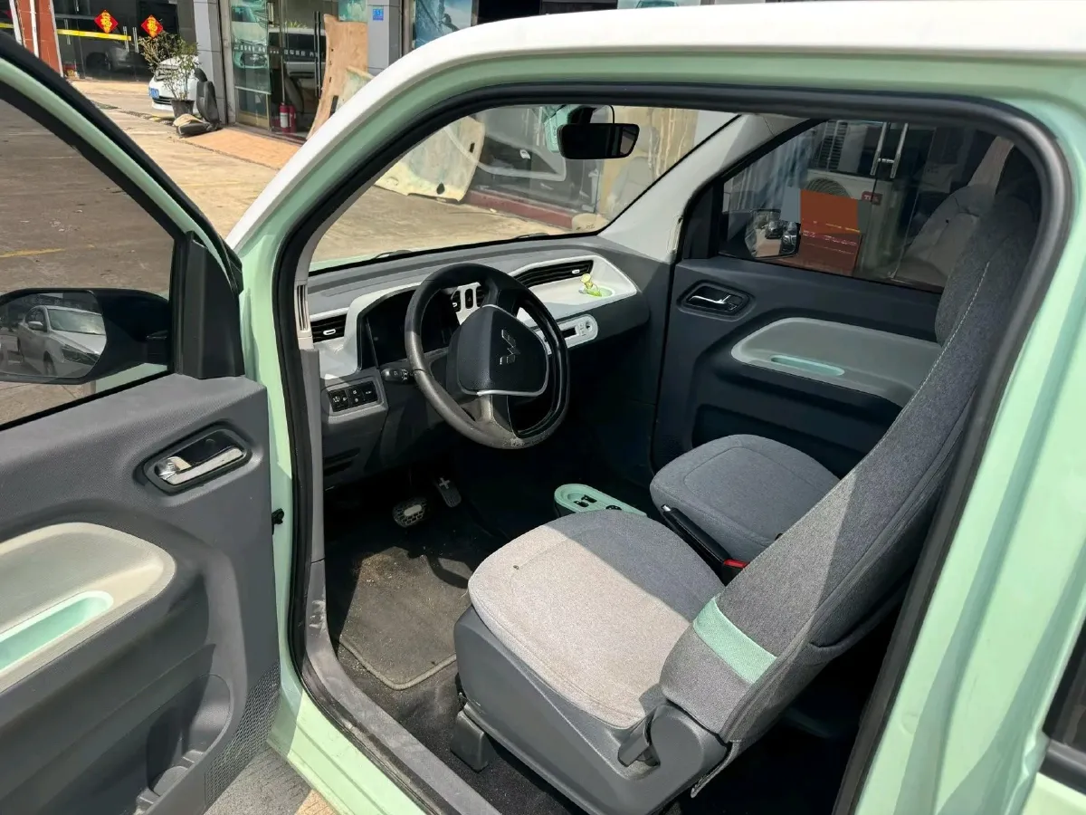 2022 WuLing HongGuang MINI EV BEV 13.9KWH,autocango,china used car exporter,china ev exporter,chinese used car exporter,chinese used ev exporter