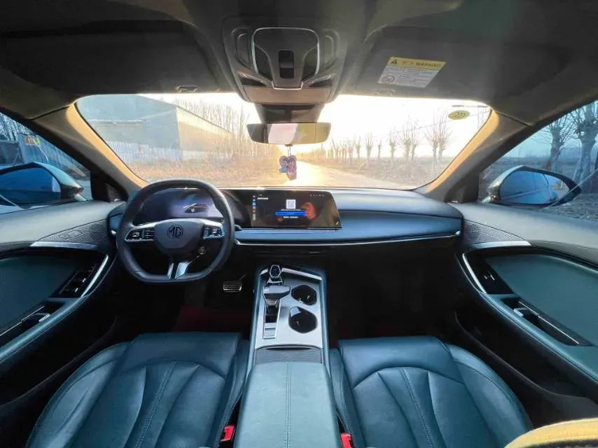 2023 MG 7 2.0T 261HP L4 9AT,autocango,china used car exporter,china ev exporter,chinese used car exporter,chinese used ev exporter