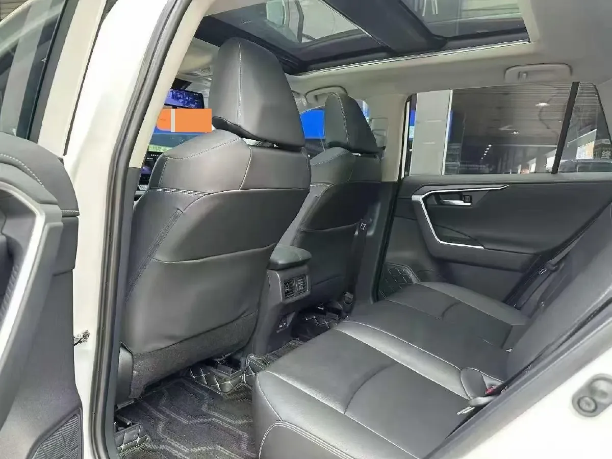 2023 Toyota RAV4 2.0L 171HP L4 CVT,autocango,china used car exporter,china ev exporter,chinese used car exporter,chinese used ev exporter