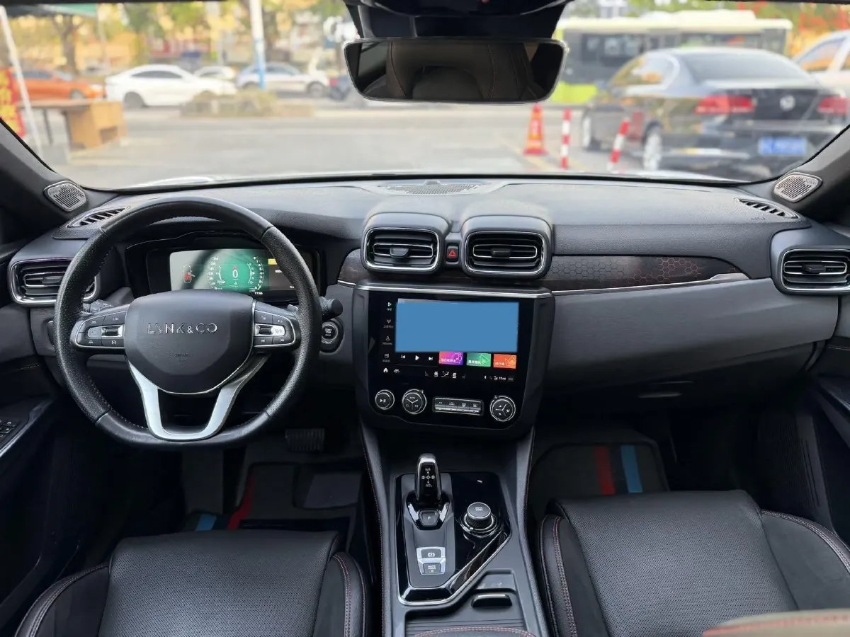 2019 LYNK&CO 01 2.0T 190HP L4 6AT,autocango,china used car exporter,china ev exporter,chinese used car exporter,chinese used ev exporter