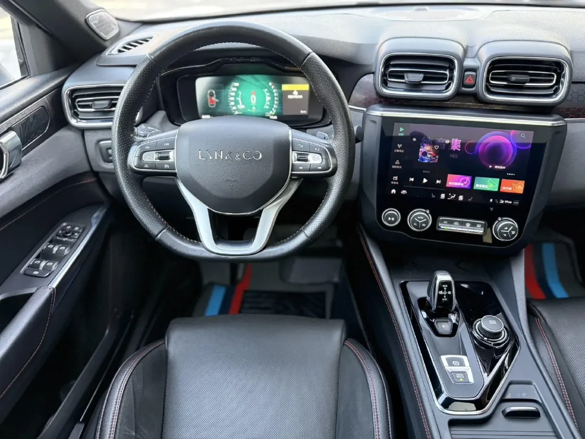 2019 LYNK&CO 01 2.0T 190HP L4 6AT,autocango,china used car exporter,china ev exporter,chinese used car exporter,chinese used ev exporter