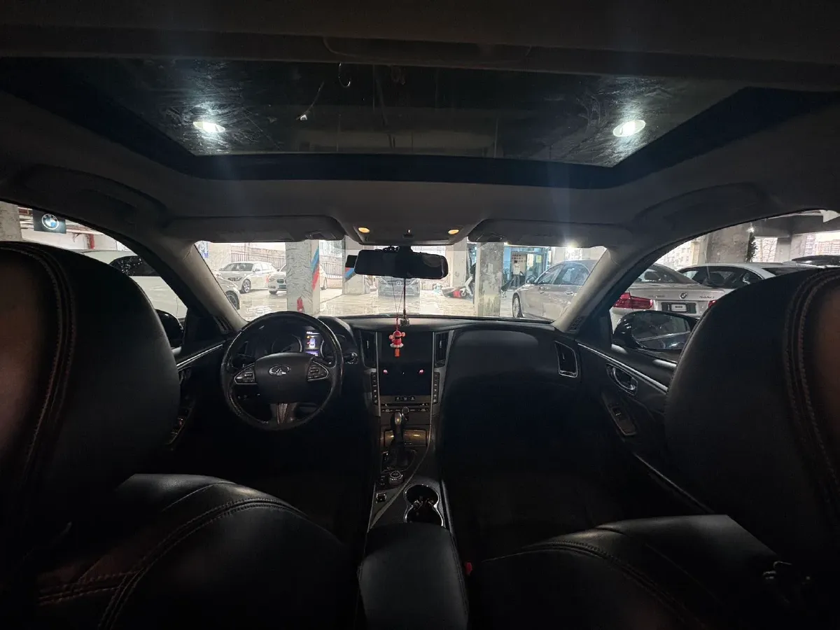 2016 Infiniti Q50L 2.0T 211HP L4 7AT,autocango,china used car exporter,china ev exporter,chinese used car exporter,chinese used ev exporter