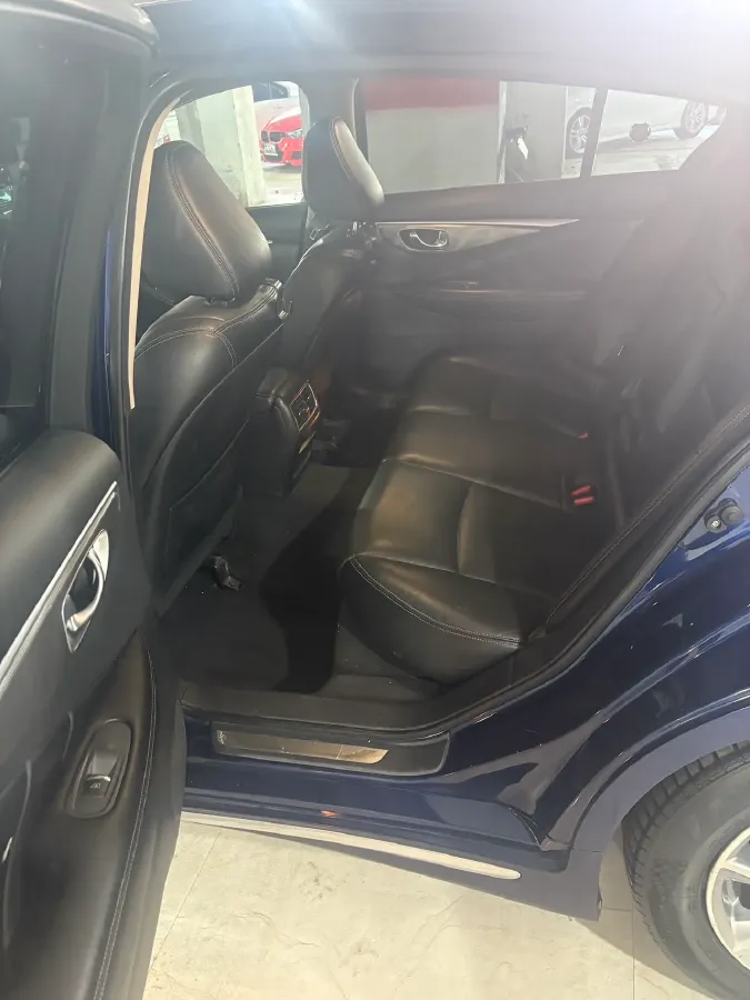 2016 Infiniti Q50L 2.0T 211HP L4 7AT,autocango,china used car exporter,china ev exporter,chinese used car exporter,chinese used ev exporter