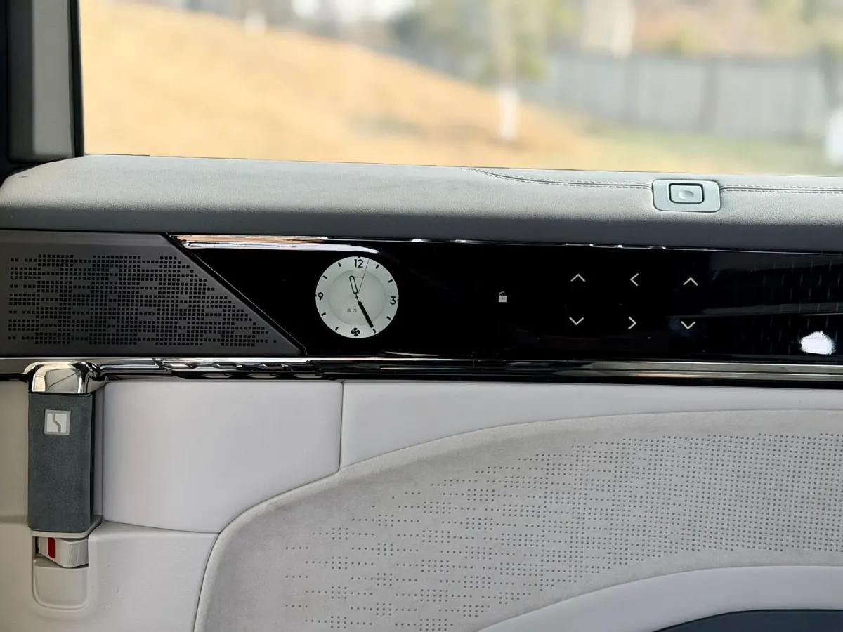 2024 Zeekr 009 BEV 108KWH,autocango,china used car exporter,china ev exporter,chinese used car exporter,chinese used ev exporter