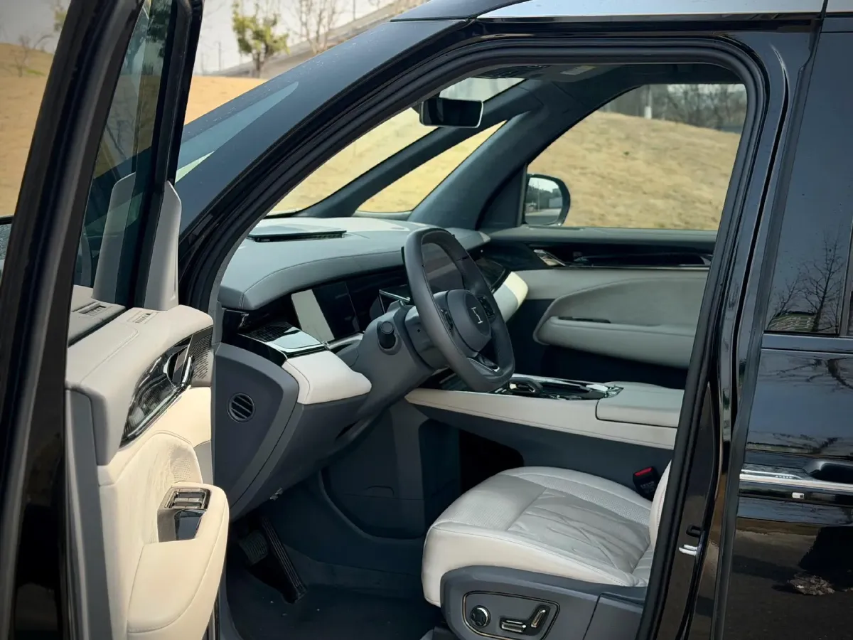 2024 Zeekr 009 BEV 108KWH,autocango,china used car exporter,china ev exporter,chinese used car exporter,chinese used ev exporter