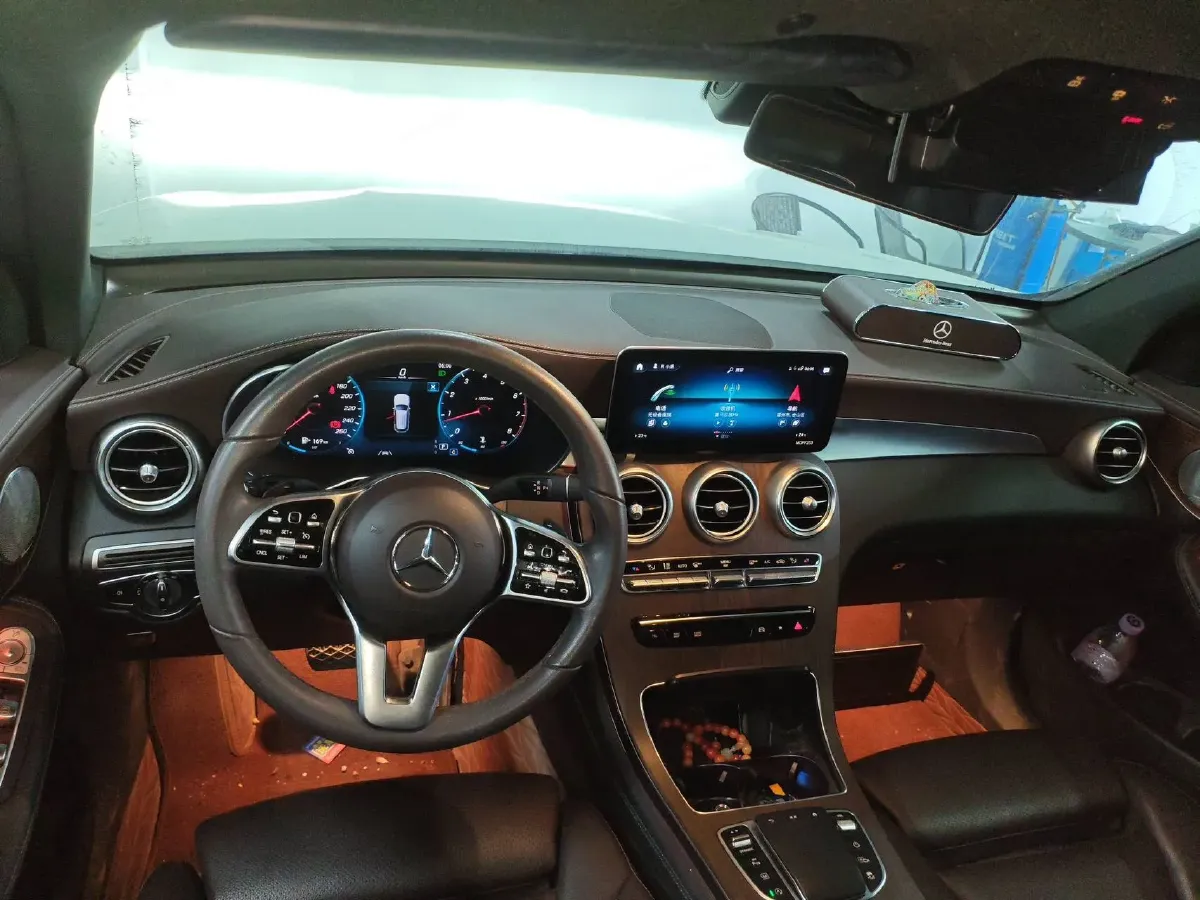 2021 Mercedes-Benz GLC Class 2.0T 258HP L4 9AT,autocango,china used car exporter,china ev exporter,chinese used car exporter,chinese used ev exporter