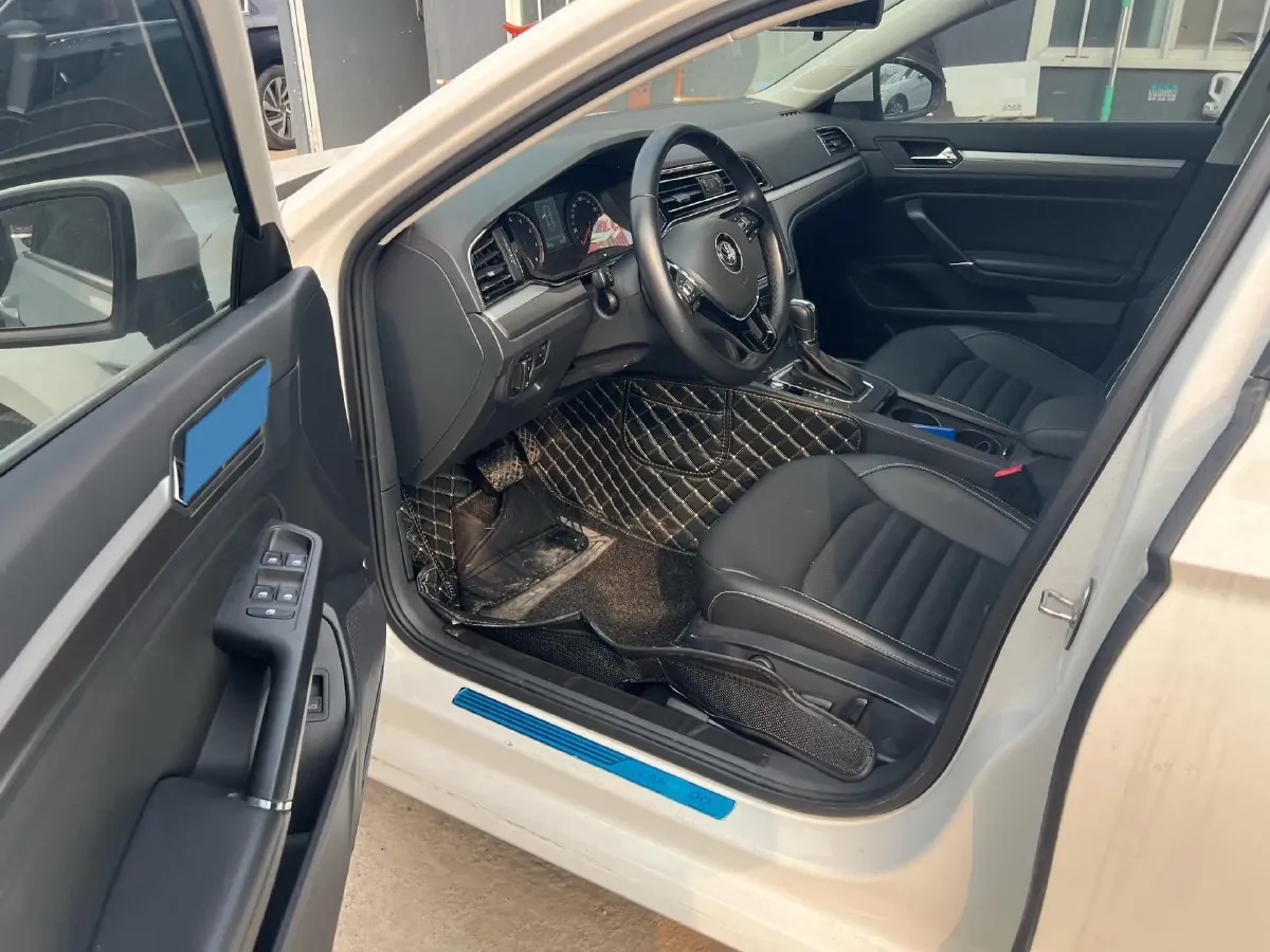 2019 Volkswagen Passat 1.4T 150HP L4 7DCT,autocango,china used car exporter,china ev exporter,chinese used car exporter,chinese used ev exporter