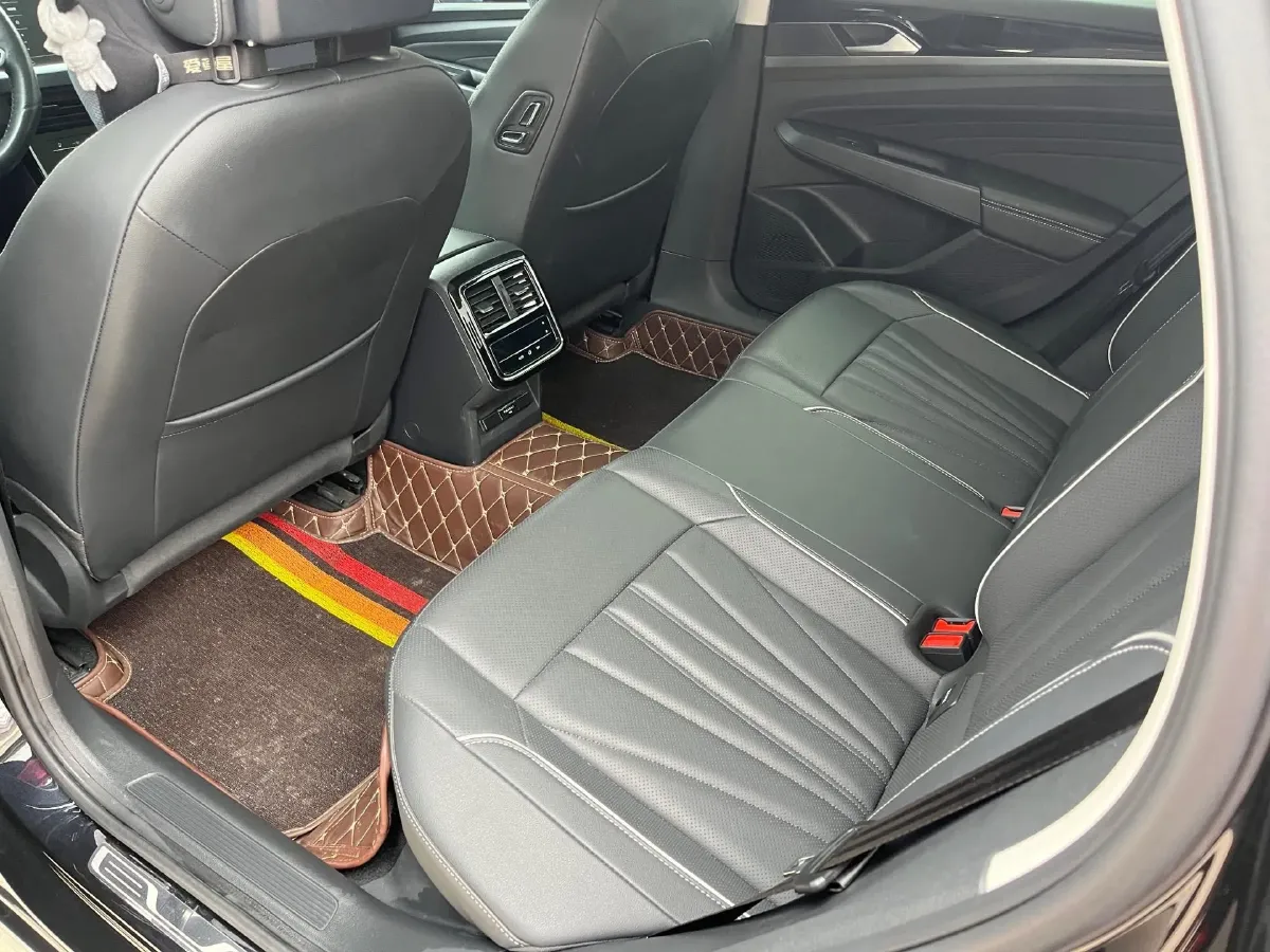 2024 Volkswagen Passat 2.0T 220HP L4 7DCT,autocango,china used car exporter,china ev exporter,chinese used car exporter,chinese used ev exporter