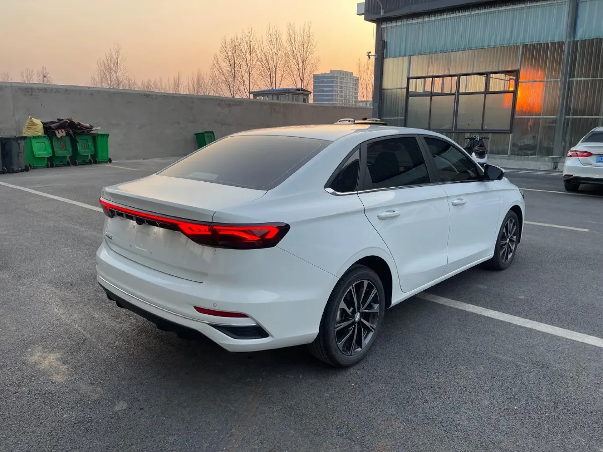 2025 Geely Emgrand 1.5L 127HP L4 CVT,autocango,china used car exporter,china ev exporter,chinese used car exporter,chinese used ev exporter