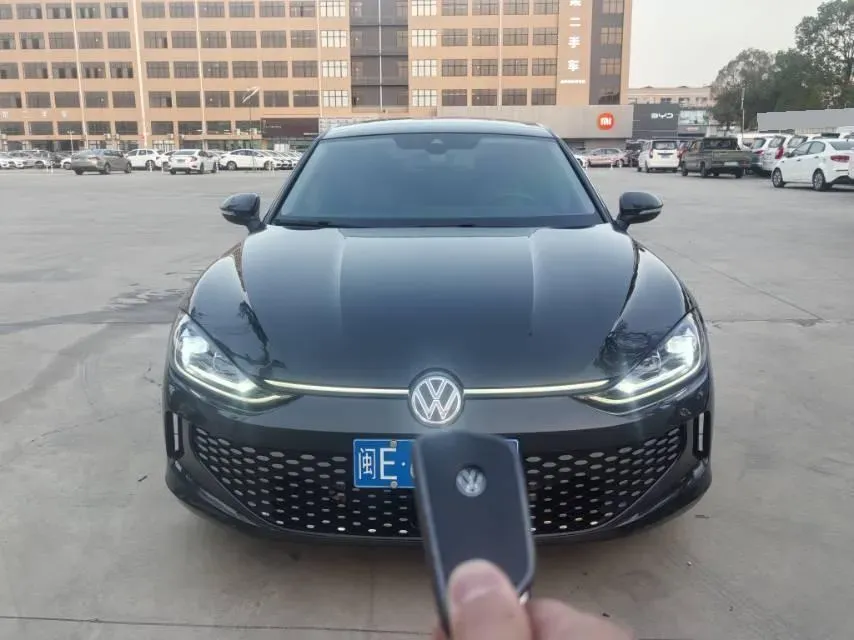 2023 Volkswagen Lamando 1.4T 150HP L4 7DCT,autocango,china used car exporter,china ev exporter,chinese used car exporter,chinese used ev exporter
