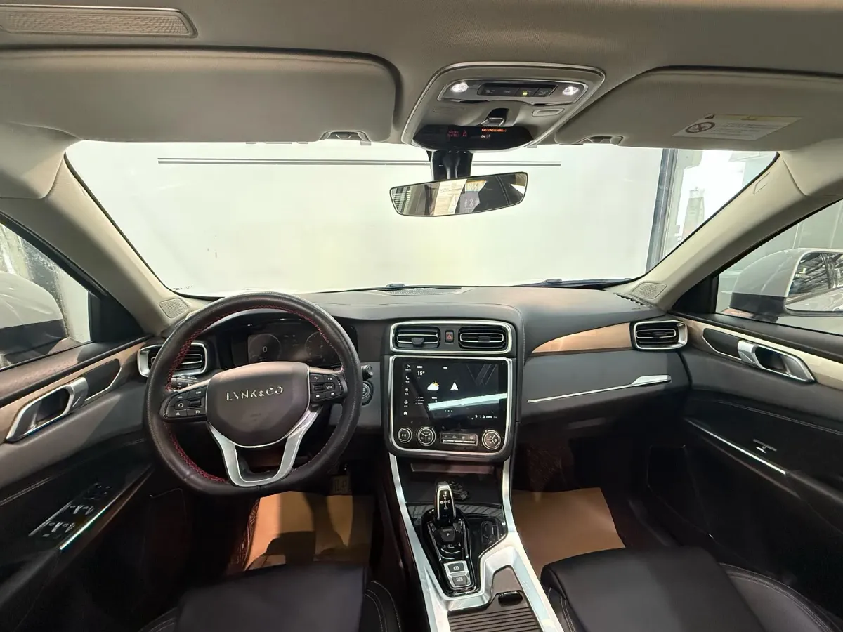 2020 LYNK&CO 01 2.0T 190HP L4 6AT,autocango,china used car exporter,china ev exporter,chinese used car exporter,chinese used ev exporter