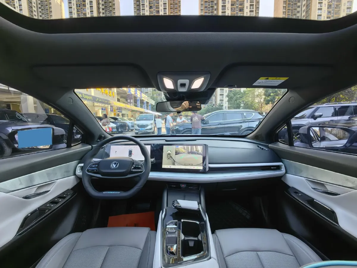 2023 ChangAn UNI-T 1.5T 188HP L4 7DCT,autocango,china used car exporter,china ev exporter,chinese used car exporter,chinese used ev exporter