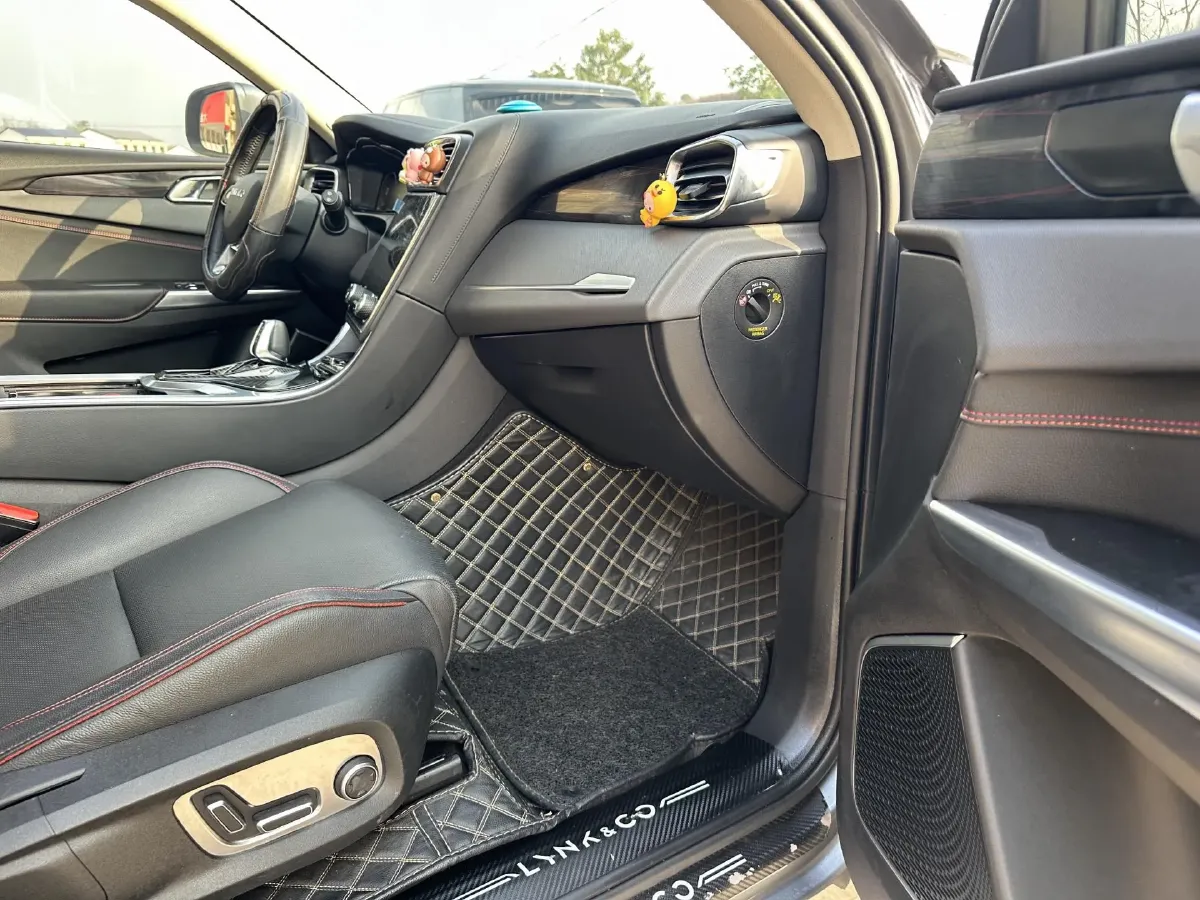 2019 LYNK&CO 01 2.0T 190HP L4 6AT,autocango,china used car exporter,china ev exporter,chinese used car exporter,chinese used ev exporter