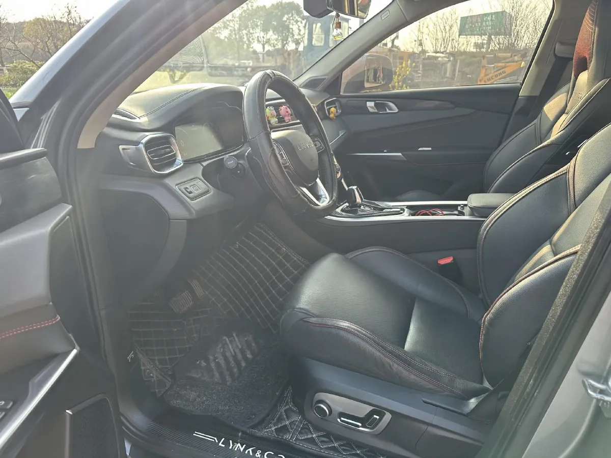 2019 LYNK&CO 01 2.0T 190HP L4 6AT,autocango,china used car exporter,china ev exporter,chinese used car exporter,chinese used ev exporter