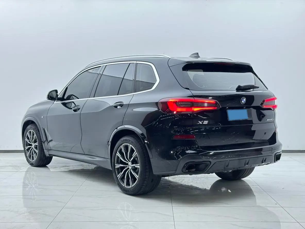 2021 BMW X5 3.0T 340HP L6 8AT,autocango,china used car exporter,china ev exporter,chinese used car exporter,chinese used ev exporter