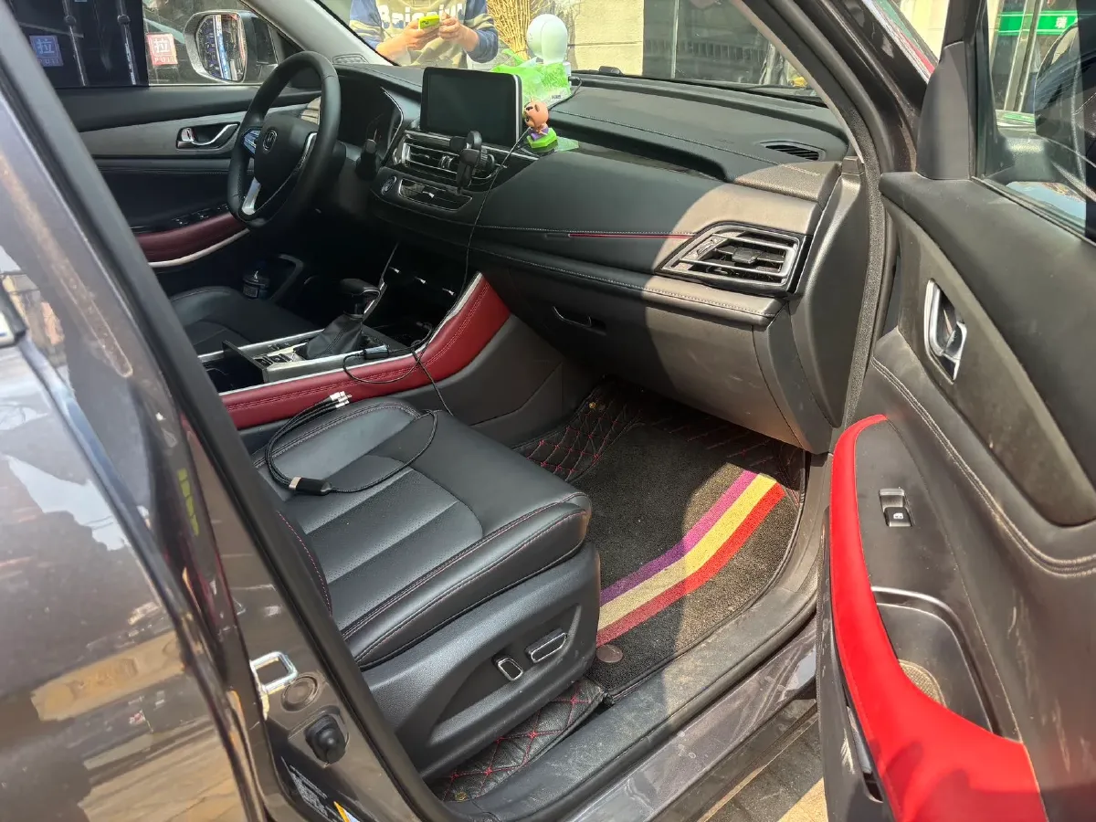 2022 ChangAn CS75 1.5T 180HP L4 7DCT,autocango,china used car exporter,china ev exporter,chinese used car exporter,chinese used ev exporter