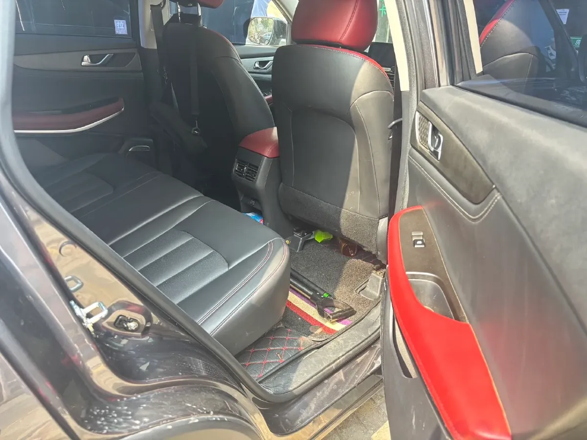 2022 ChangAn CS75 1.5T 180HP L4 7DCT,autocango,china used car exporter,china ev exporter,chinese used car exporter,chinese used ev exporter