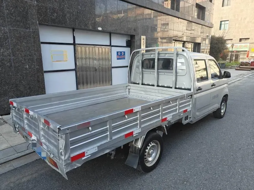 2021 WuLing RongGuang New Truck 1.8L 125HP L4 5MT,autocango,china used car exporter,china ev exporter,chinese used car exporter,chinese used ev exporter