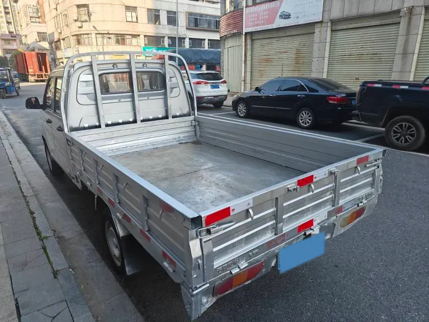 2021 WuLing RongGuang New Truck 1.8L 125HP L4 5MT,autocango,china used car exporter,china ev exporter,chinese used car exporter,chinese used ev exporter