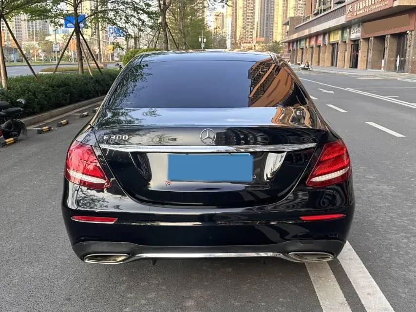 2020 Mercedes-Benz E Class 1.5T 184HP L4 9AT,autocango,china used car exporter,china ev exporter,chinese used car exporter,chinese used ev exporter