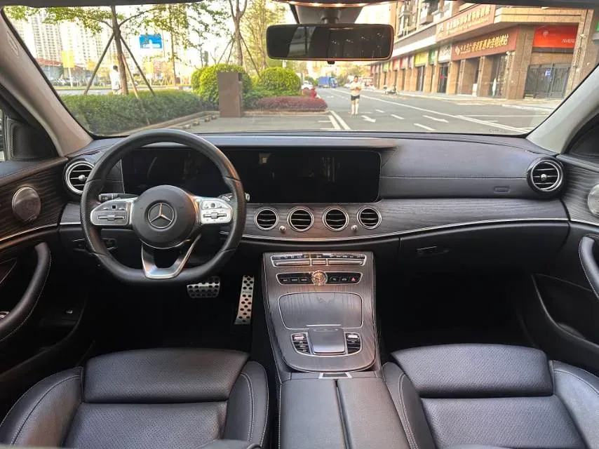 2020 Mercedes-Benz E Class 1.5T 184HP L4 9AT,autocango,china used car exporter,china ev exporter,chinese used car exporter,chinese used ev exporter