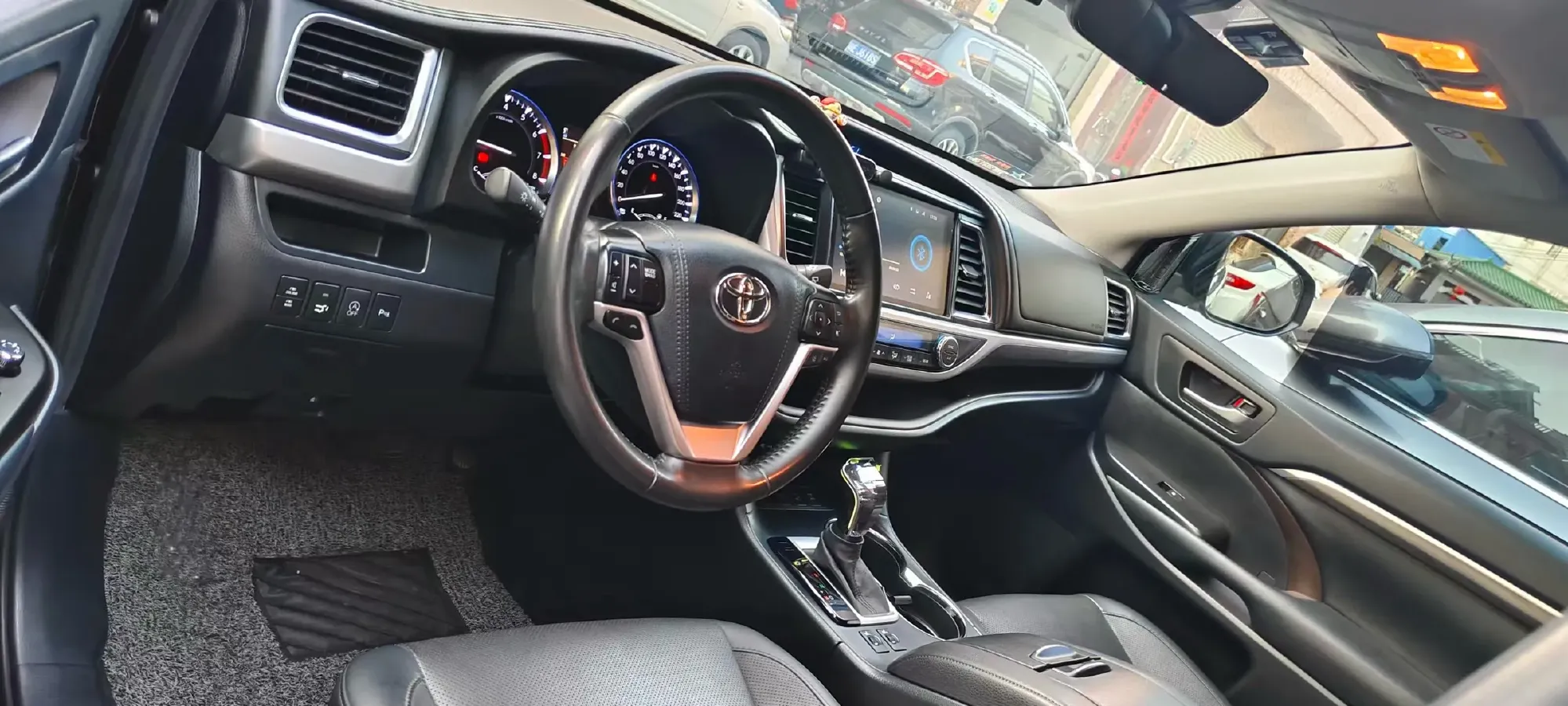 2021 Toyota Highlander 2.0T 220HP L4 6AT,autocango,china used car exporter,china ev exporter,chinese used car exporter,chinese used ev exporter
