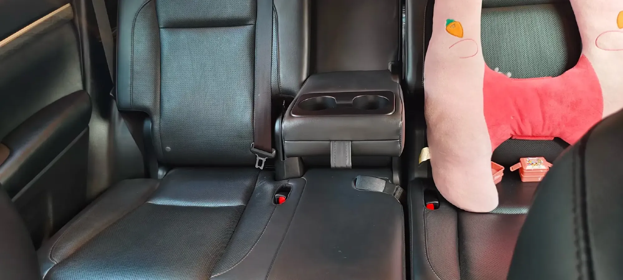 2021 Toyota Highlander 2.0T 220HP L4 6AT,autocango,china used car exporter,china ev exporter,chinese used car exporter,chinese used ev exporter