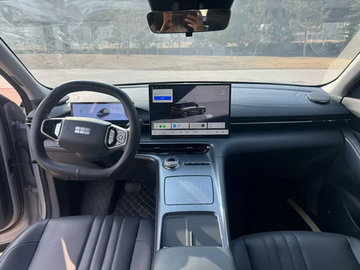 2024 Geely Emgrand L HiP 1.5T 181HP L4 3DHT PHEV 15.5KWH,autocango,china used car exporter,china ev exporter,chinese used car exporter,chinese used ev exporter