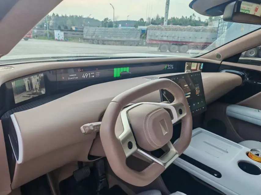 2024 Avatr 07 1.5T 156HP L4 REEV 39.05KWH,autocango,china used car exporter,china ev exporter,chinese used car exporter,chinese used ev exporter