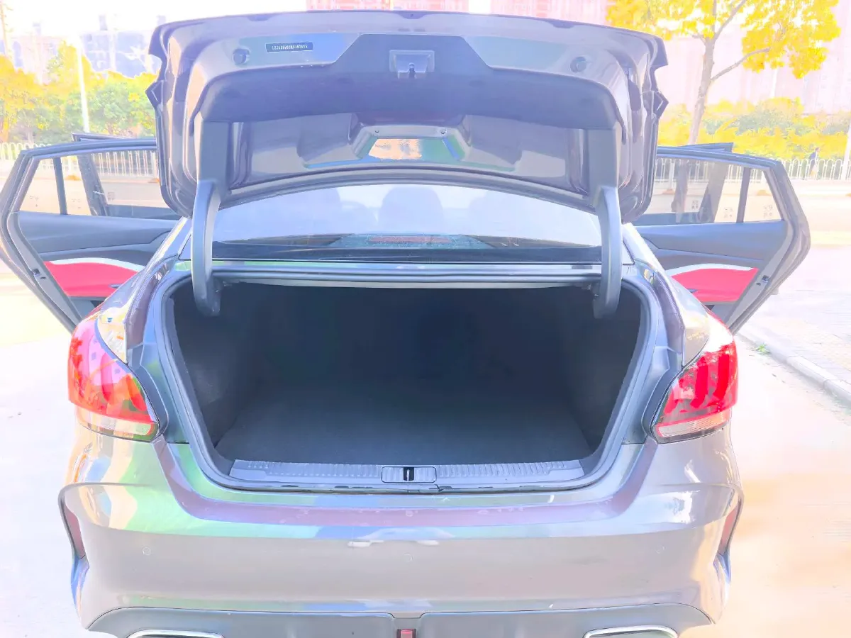 2021 MG 5 1.5T 173HP L4 7DCT,autocango,china used car exporter,china ev exporter,chinese used car exporter,chinese used ev exporter