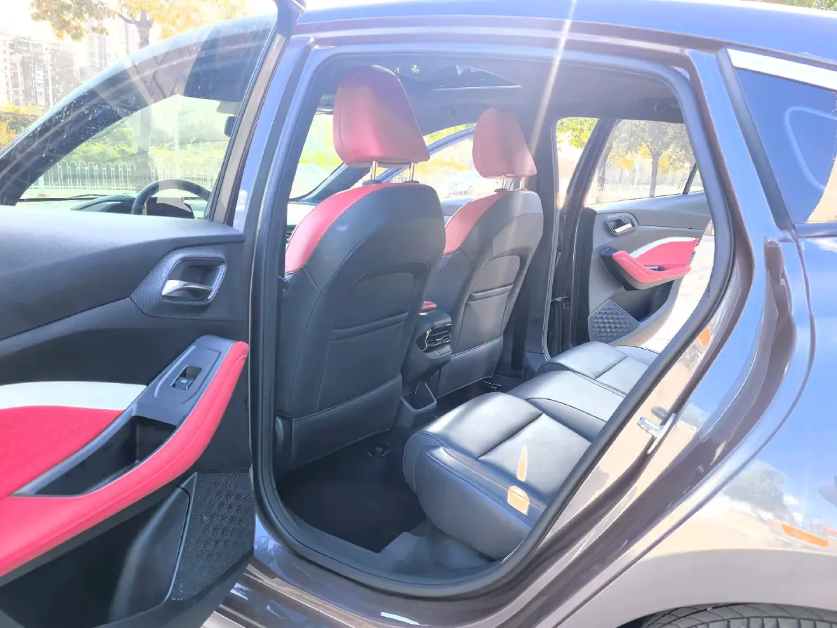 2021 MG 5 1.5T 173HP L4 7DCT,autocango,china used car exporter,china ev exporter,chinese used car exporter,chinese used ev exporter