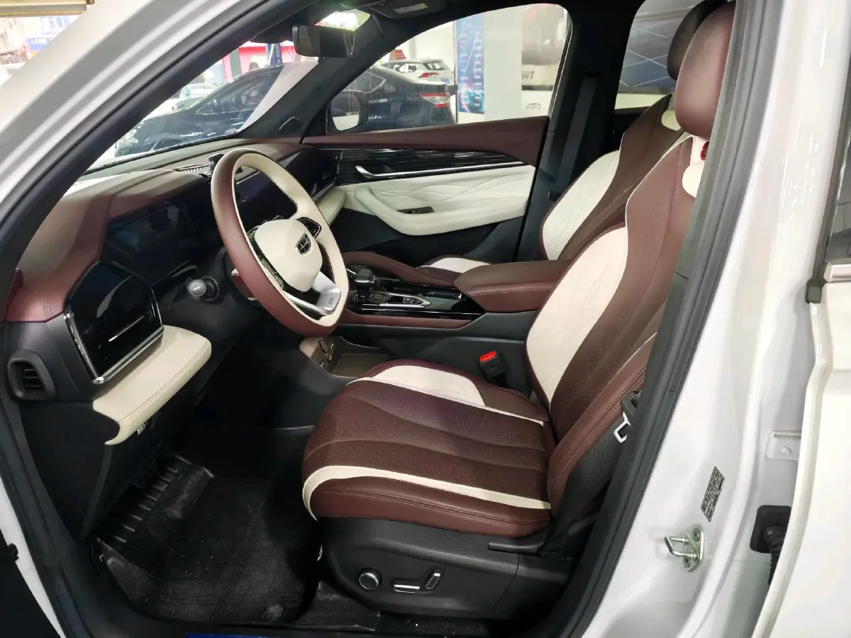 2024 Geely Monjaro 2.0T 238HP L4 8AT,autocango,china used car exporter,china ev exporter,chinese used car exporter,chinese used ev exporter