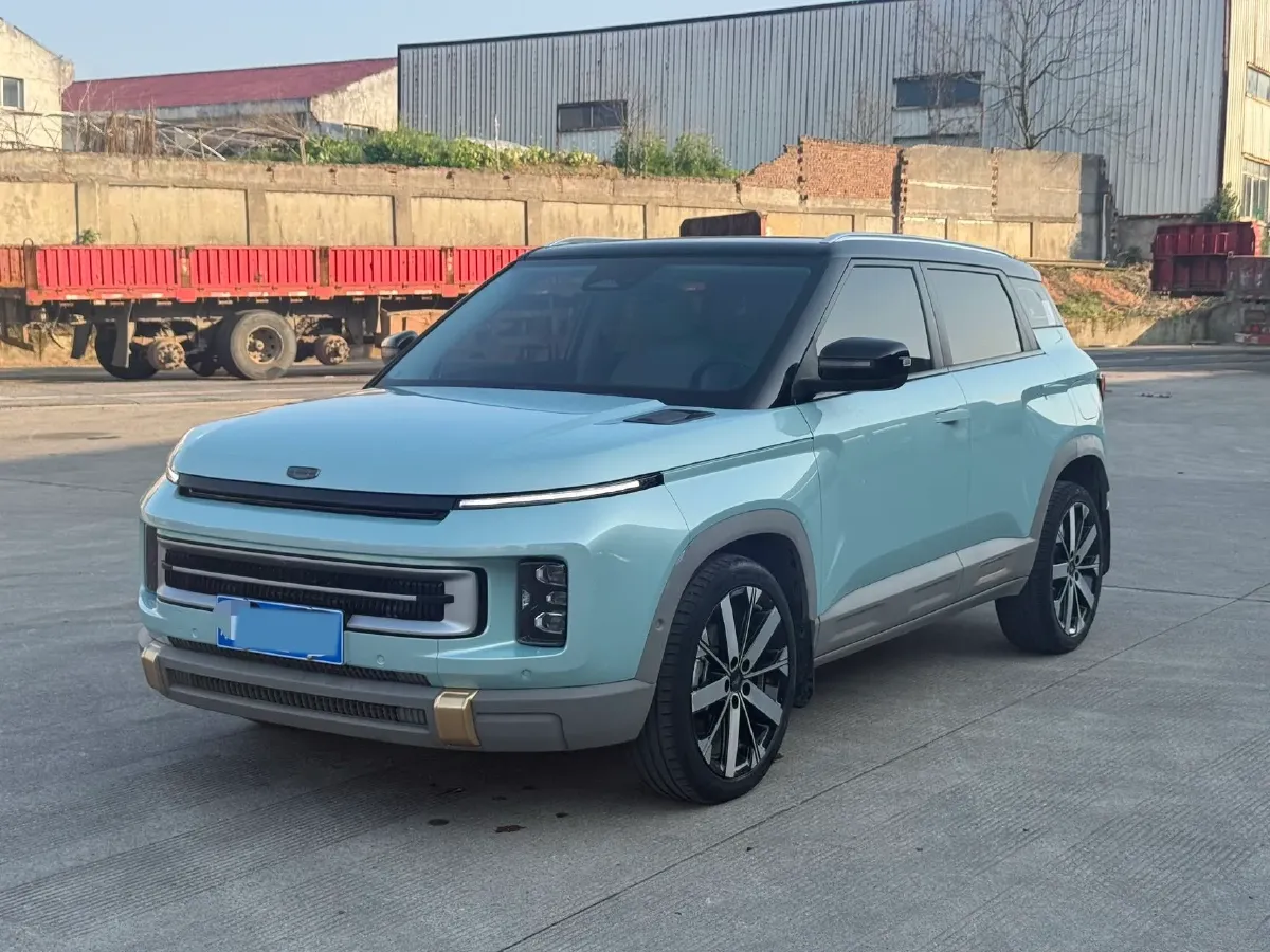 2023 Geely ICON 1.5T 181HP L4 7DCT,autocango,china used car exporter,china ev exporter,chinese used car exporter,chinese used ev exporter