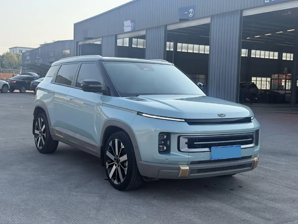 2023 Geely ICON 1.5T 181HP L4 7DCT,autocango,china used car exporter,china ev exporter,chinese used car exporter,chinese used ev exporter