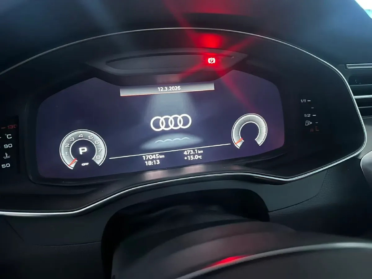 2024 Audi A7L 2.0T 245HP L4 7DCT,autocango,china used car exporter,china ev exporter,chinese used car exporter,chinese used ev exporter