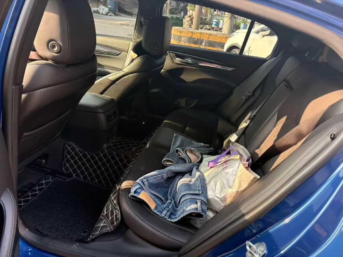 2020 Cadillac CT5 2.0T 241HP L4 10AT,autocango,china used car exporter,china ev exporter,chinese used car exporter,chinese used ev exporter