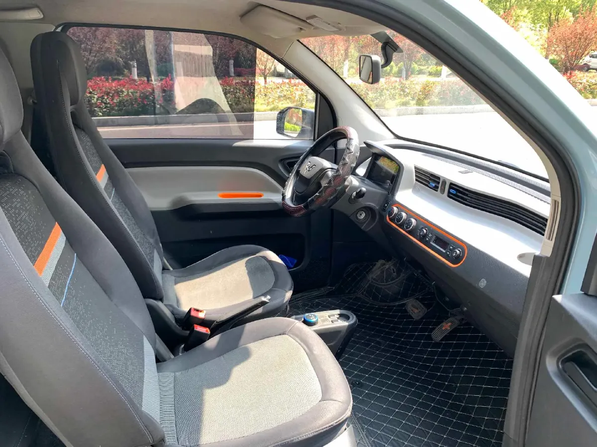 2020 WuLing HongGuang MINI EV BEV 9KWH,autocango,china used car exporter,china ev exporter,chinese used car exporter,chinese used ev exporter