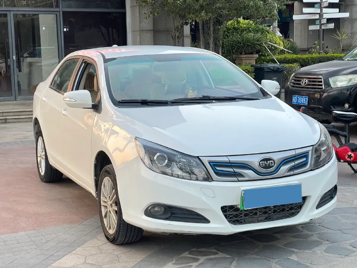 2018 BYD e5 BEV 60.48KWH,autocango,china used car exporter,china ev exporter,chinese used car exporter,chinese used ev exporter
