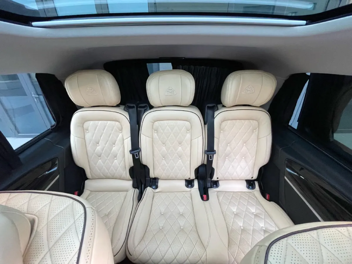 2018 Mercedes-Benz C Class 2.0T 245HP L4 9AT,autocango,china used car exporter,china ev exporter,chinese used car exporter,chinese used ev exporter