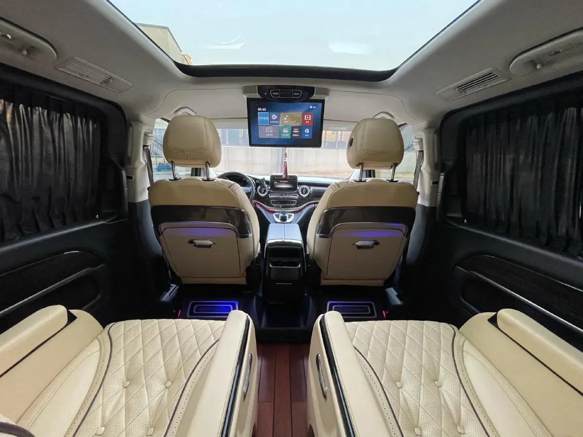 2018 Mercedes-Benz C Class 2.0T 245HP L4 9AT,autocango,china used car exporter,china ev exporter,chinese used car exporter,chinese used ev exporter