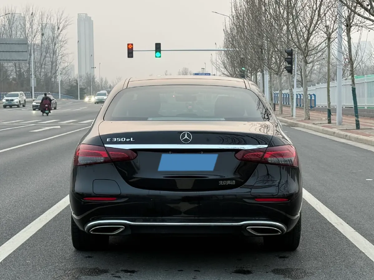 2022 Mercedes-Benz E Class 2.0T 211HP L4 9AT PHEV 25.4KWH,autocango,china used car exporter,china ev exporter,chinese used car exporter,chinese used ev exporter