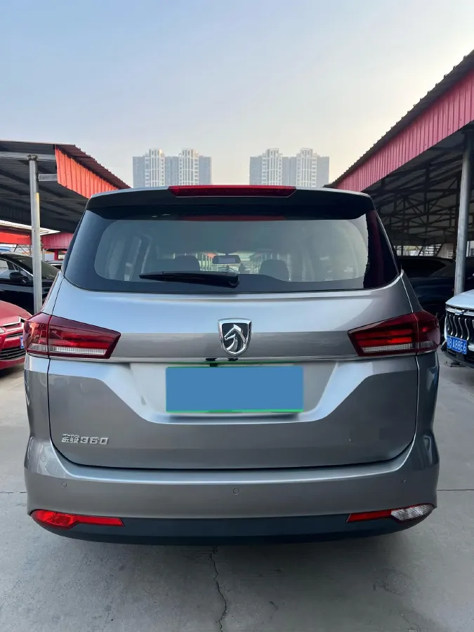 2018 BaoJun 360 1.5L 112HP L4 6MT,autocango,china used car exporter,china ev exporter,chinese used car exporter,chinese used ev exporter