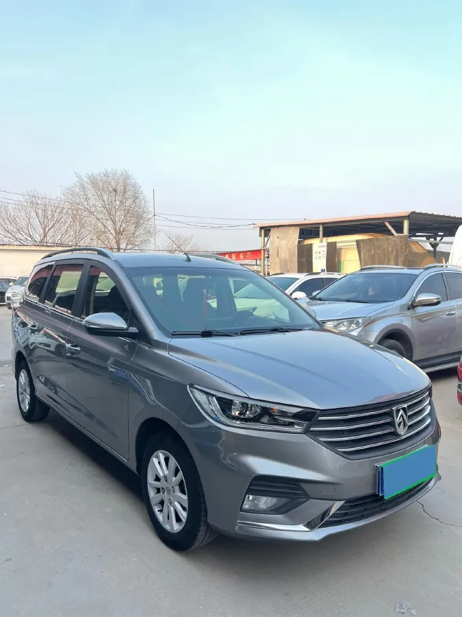 2018 BaoJun 360 1.5L 112HP L4 6MT,autocango,china used car exporter,china ev exporter,chinese used car exporter,chinese used ev exporter