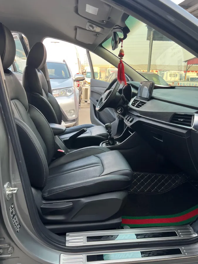 2018 BaoJun 360 1.5L 112HP L4 6MT,autocango,china used car exporter,china ev exporter,chinese used car exporter,chinese used ev exporter