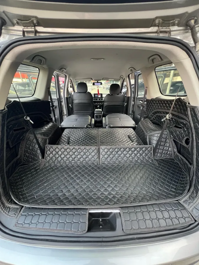 2018 BaoJun 360 1.5L 112HP L4 6MT,autocango,china used car exporter,china ev exporter,chinese used car exporter,chinese used ev exporter