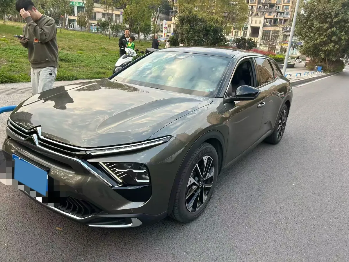 2023 Citroen C5 X 1.6T 175HP L4 8AT,autocango,china used car exporter,china ev exporter,chinese used car exporter,chinese used ev exporter