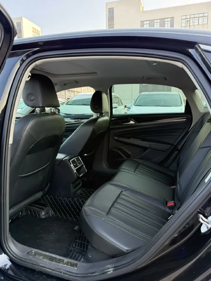 2021 Volkswagen Passat 1.4T 150HP L4 7DCT,autocango,china used car exporter,china ev exporter,chinese used car exporter,chinese used ev exporter