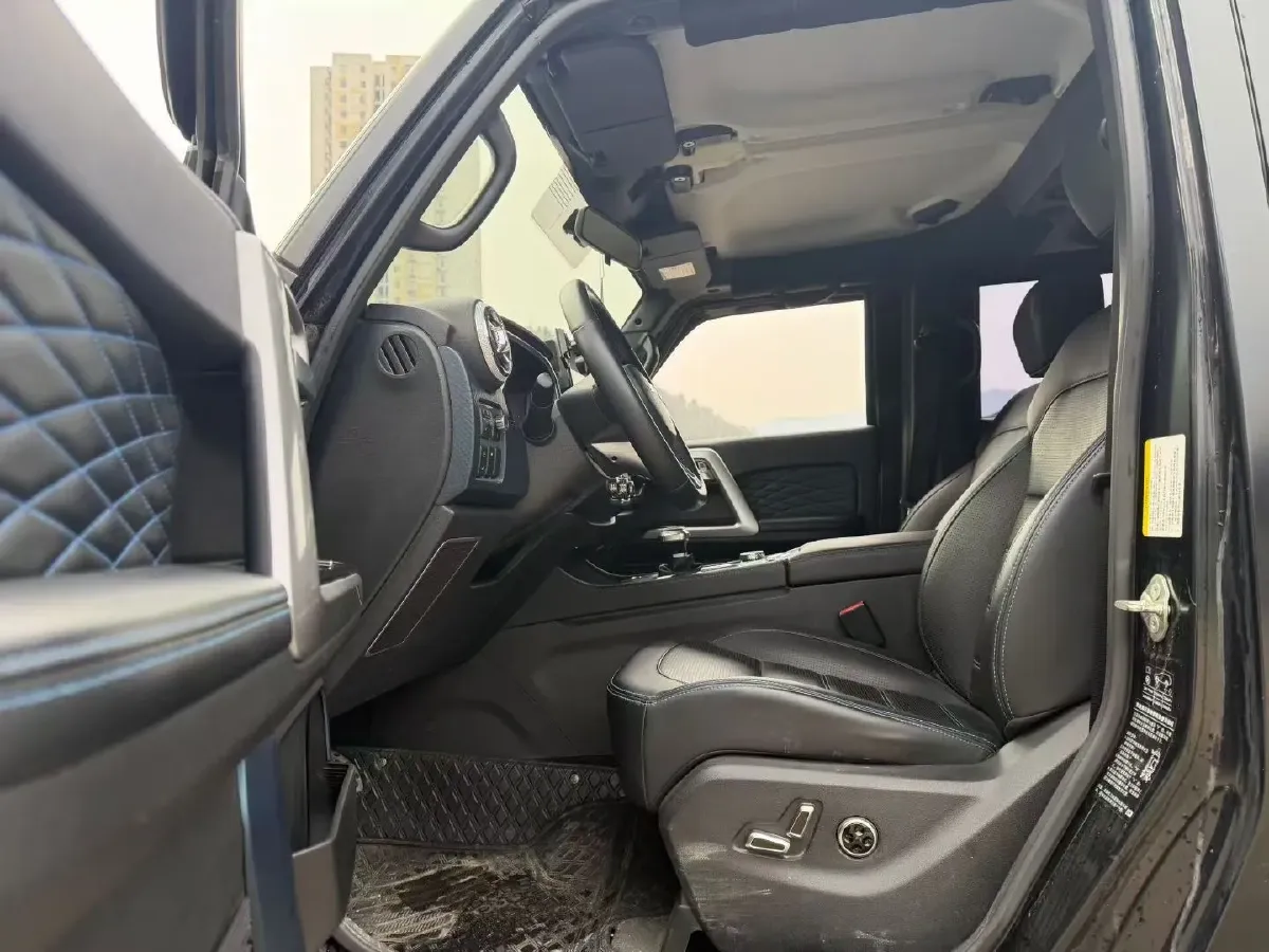 2024 Beijing BJ40 2.0T 163HP L4 8AT,autocango,china used car exporter,china ev exporter,chinese used car exporter,chinese used ev exporter