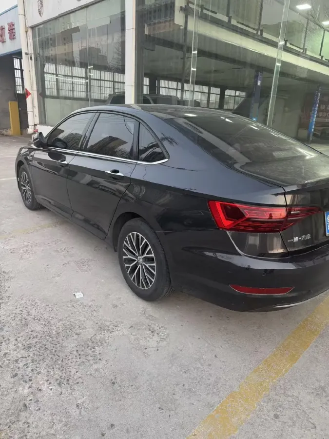 2019 Volkswagen Sagitar 1.2T 116HP L4 5MT,autocango,china used car exporter,china ev exporter,chinese used car exporter,chinese used ev exporter